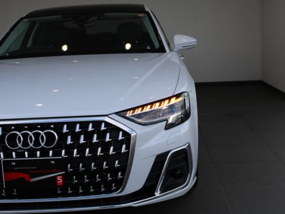 AUDI A8 - 6