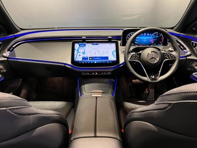 MERCEDES-BENZ E-CLASS - 9