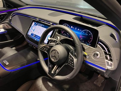 MERCEDES-BENZ E-CLASS - 10