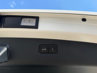2023 Genesis GV70 — миниатюра 16