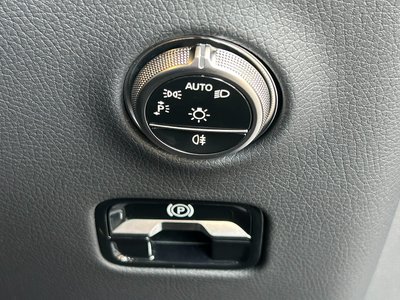 2026 Mercedes-BENZ GLC — миниатюра 26