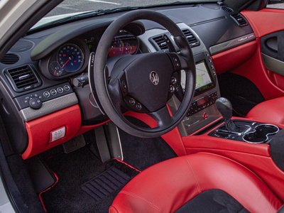 2012 Maserati QUATTROPORTE — миниатюра 19