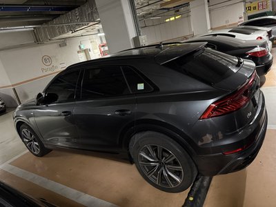 AUDI Q8 - 4