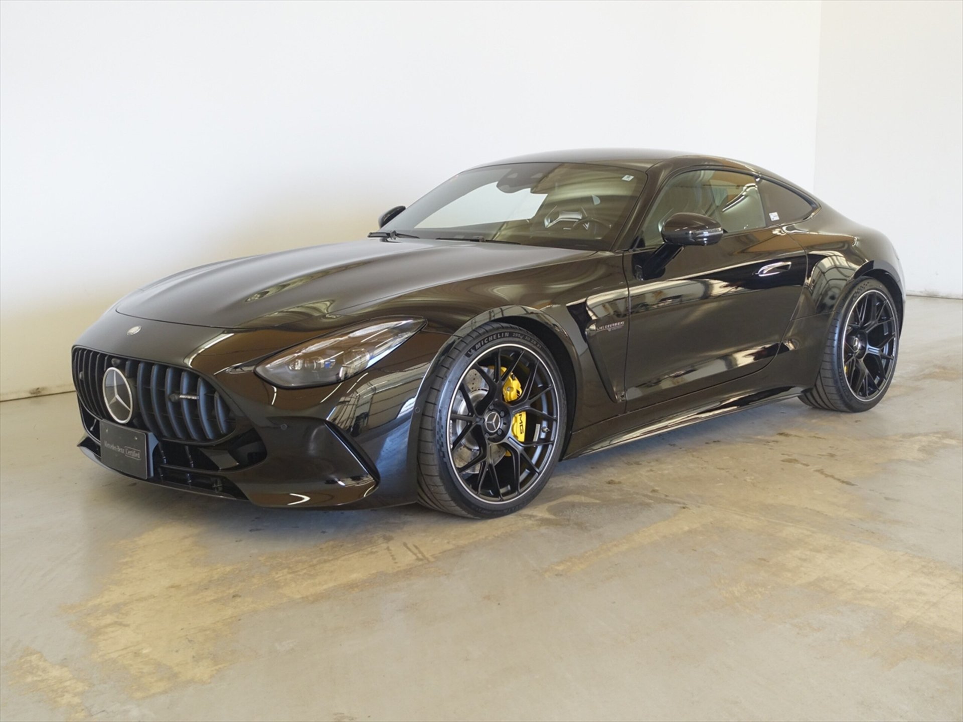 MERCEDES-BENZ GT AMG - View 1