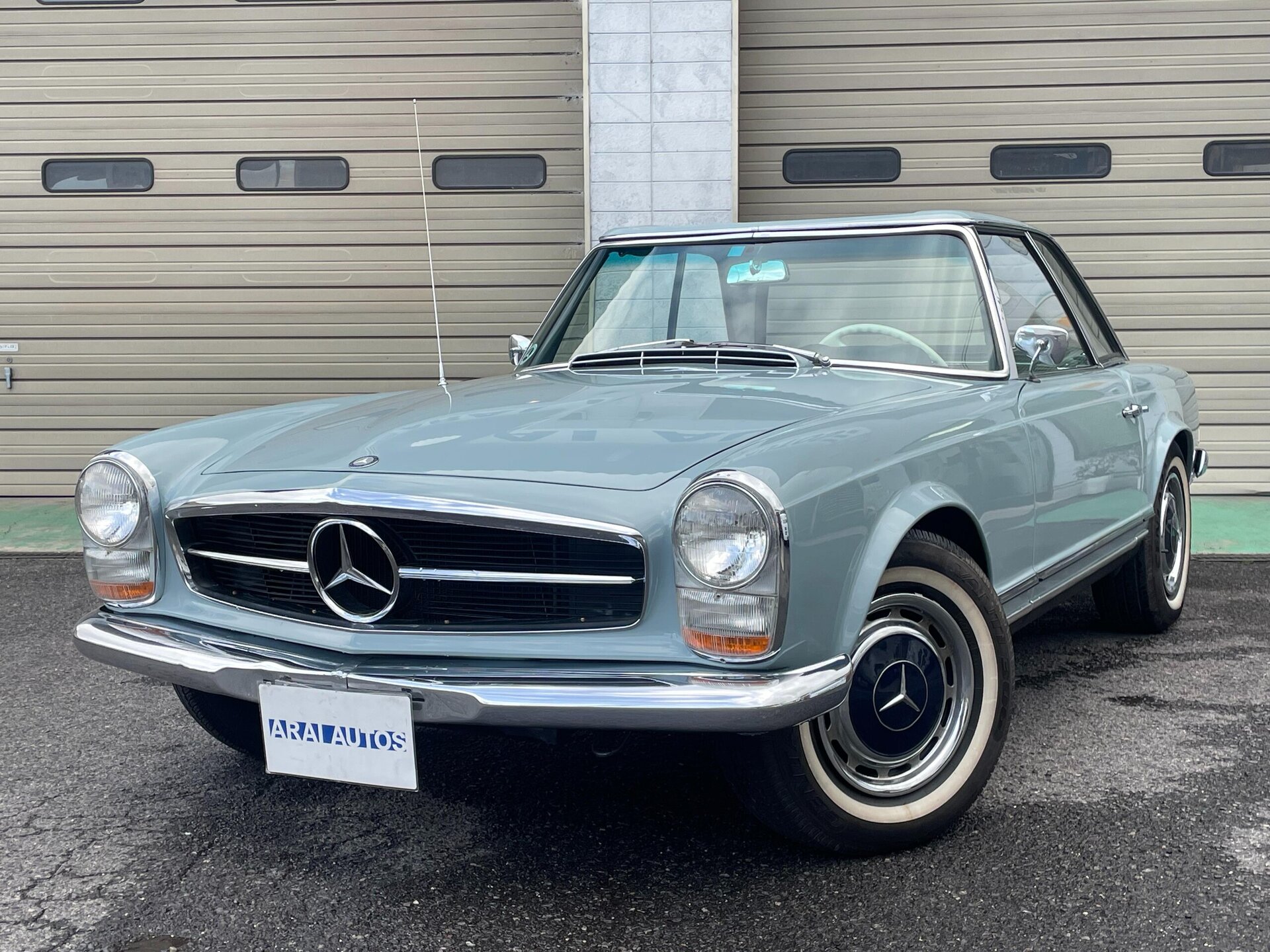 MERCEDES-BENZ SL - View 1