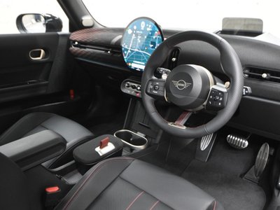 صورة مصغرة 23 لـ 2025 MINI COOPER