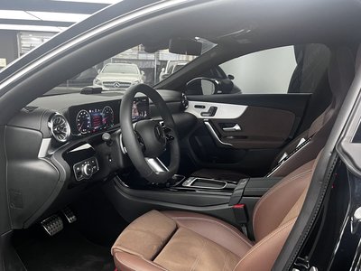 MERCEDES-BENZ CLA - 10