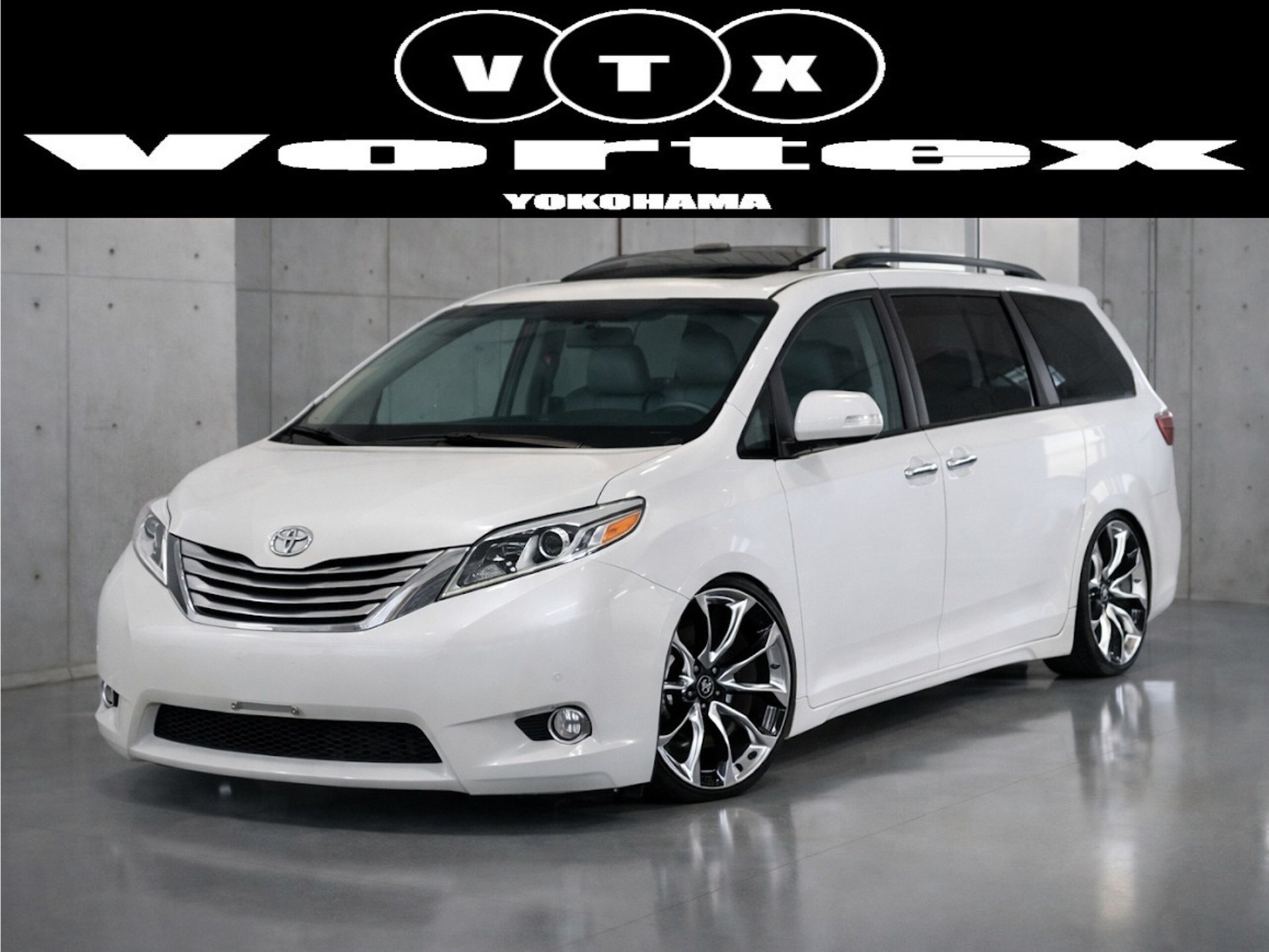 TOYOTA SIENA - View 1