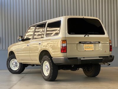 TOYOTA LAND CRUISER - 3