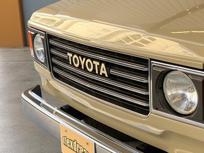 TOYOTA LAND CRUISER - 6