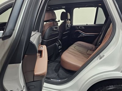 2022 BMW X5 — миниатюра 16
