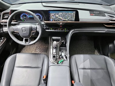 TOYOTA CROWN CROSSOVER - 5