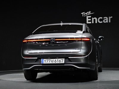 TOYOTA CROWN CROSSOVER - 3