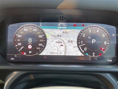 LAND ROVER DEFENDER - 4