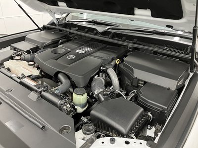 2023 Toyota LAND CRUISER 300 — миниатюра 82