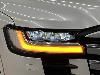 2023 Toyota LAND CRUISER 300 — миниатюра 22