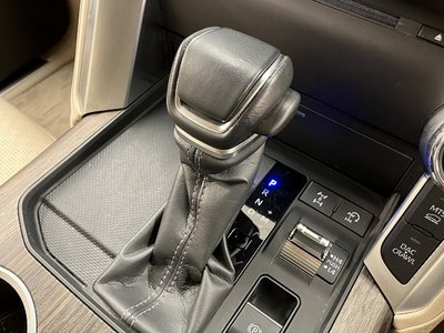 2023 Toyota LAND CRUISER 300 — миниатюра 49