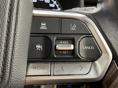 2023 Toyota LAND CRUISER 300 — миниатюра 38