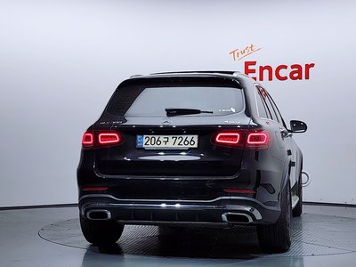 MERCEDES-BENZ GLC - 4