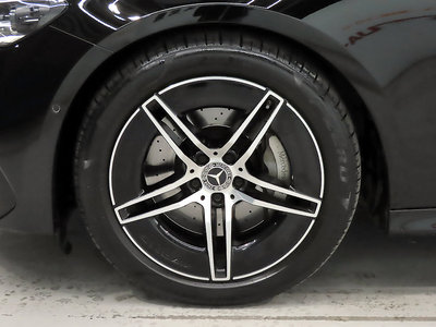 MERCEDES-BENZ E-CLASS - 6