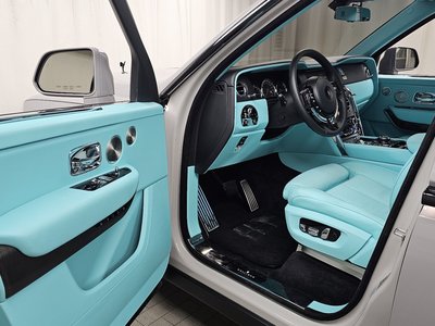 ROLLS-ROYCE CULLINAN - 10