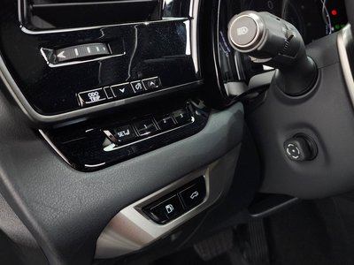 2024 Lexus RX thumbnail 27