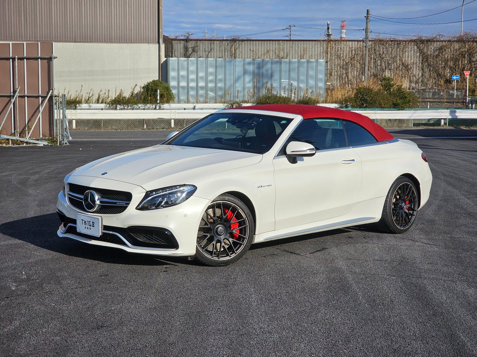 MERCEDES-BENZ C-CLASS CABRIOLET AMG - View 1