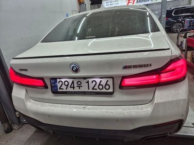 BMW 5 SERIES - 3