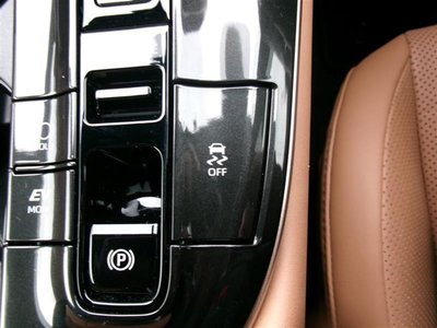 صورة مصغرة 36 لـ 2024 Toyota CROWN SPORT