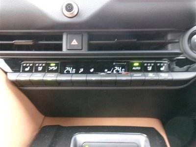 صورة 7 لـ 2024 Toyota CROWN SPORT
