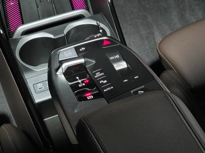صورة 9 لـ 2025 BMW X1