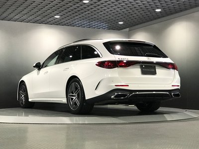 MERCEDES-BENZ E-CLASS WAGON - 10
