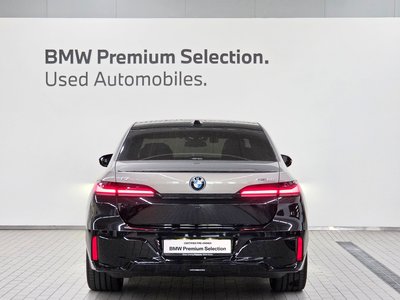 BMW I7 - 3