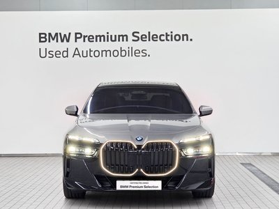BMW I7 - 2