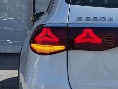 MERCEDES-BENZ E-CLASS - 9