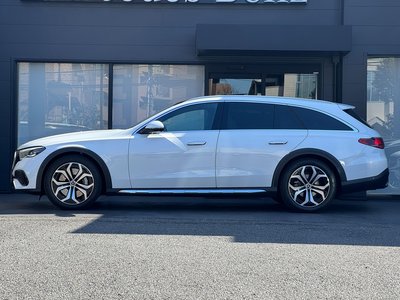 MERCEDES-BENZ E-CLASS - 2