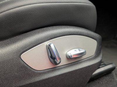 2024 Porsche MACAN thumbnail 34
