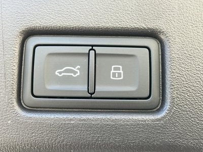 AUDI Q4 SPORTBACK E-TRON - 8