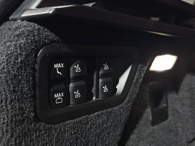 2021 BMW X7 — миниатюра 44