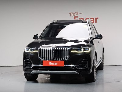 2021 BMW X7 — фото 2