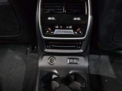 2021 BMW X7 — миниатюра 38