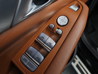 2021 BMW X7 — миниатюра 28