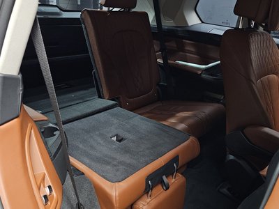 2021 BMW X7 — миниатюра 17