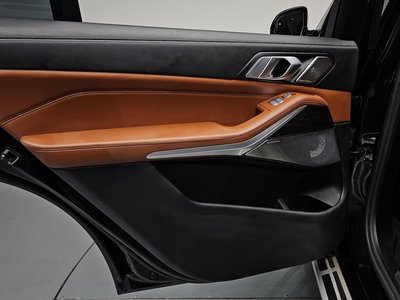 2021 BMW X7 — миниатюра 15