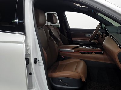 2021 Genesis GV70 — миниатюра 11