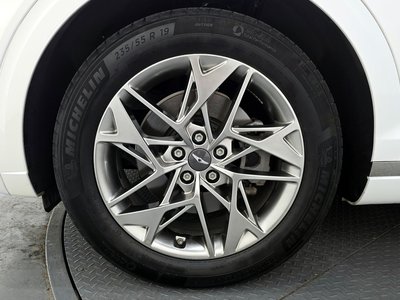 صورة 8 لـ 2021 Genesis GV70