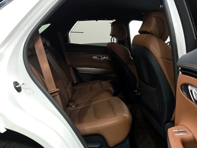 2021 Genesis GV70 — миниатюра 13