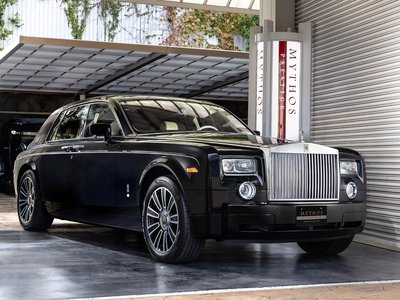 ROLLS-ROYCE PHANTOM