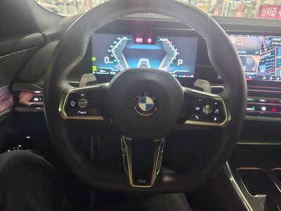 صورة 8 لـ 2023 BMW 7 SERIES