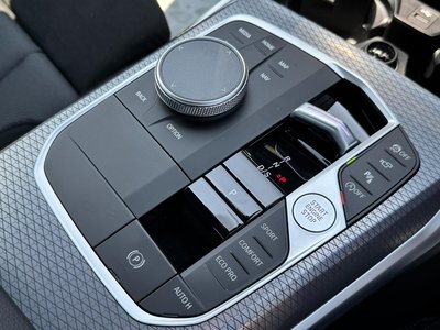 2025 BMW 3 SERIES — миниатюра 29